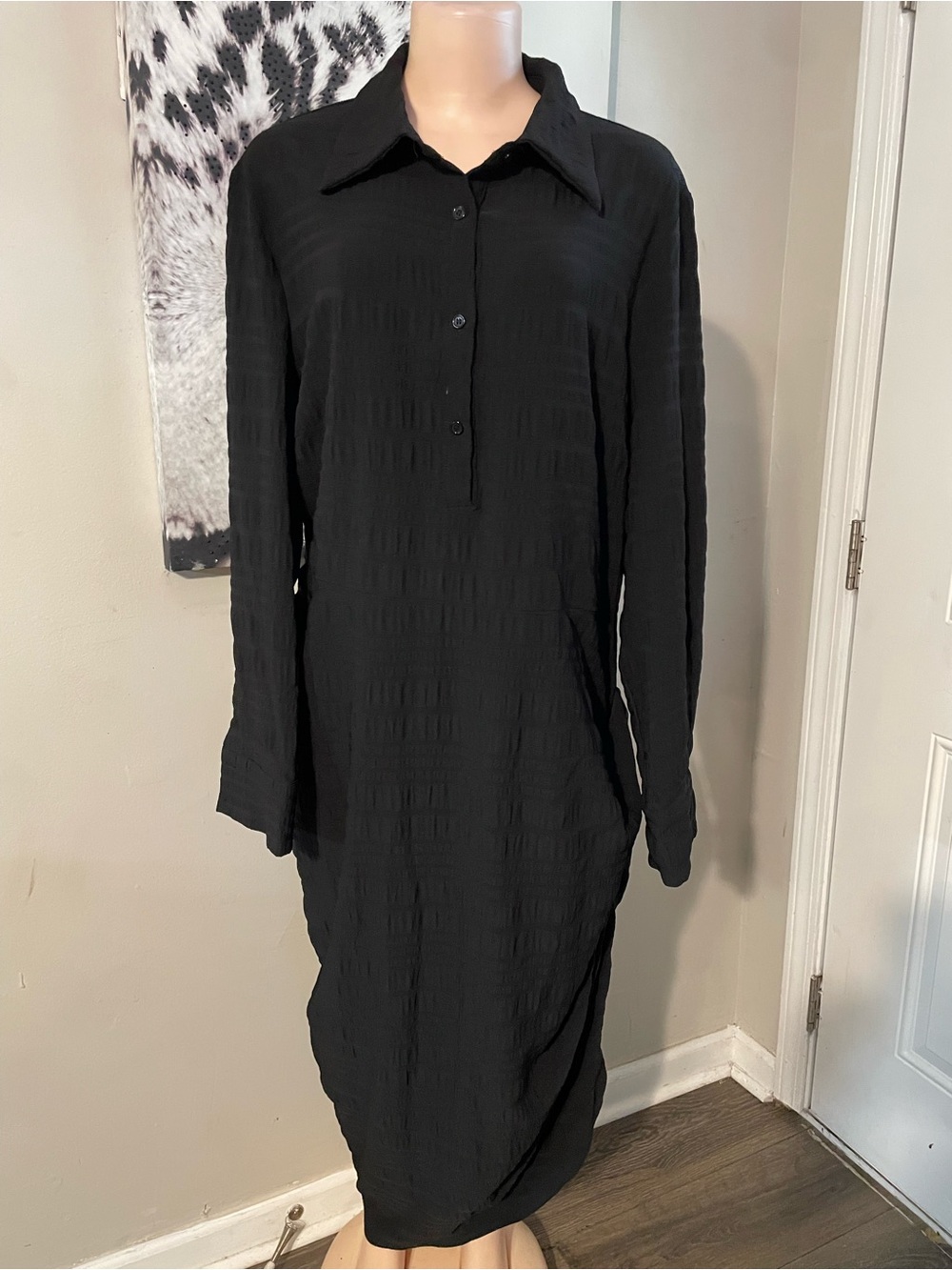 PrettyLittleThing plus sz 16 Classic Long Sleeve Black textured Goth Shirt Dress